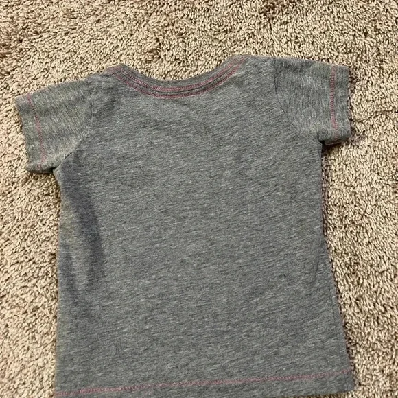 Peek T-shirt size 12-18 months - Picture 3 of 4